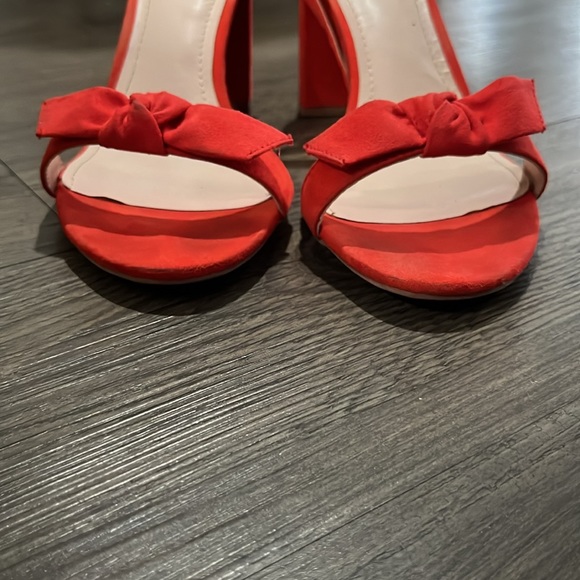 Like New H&M Red Heels - Picture 4 of 7